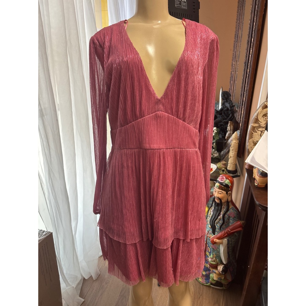 Francescas Pink Pleated Metallic V-Neck Tiered Mini Dress Long Sleeve XL NWT